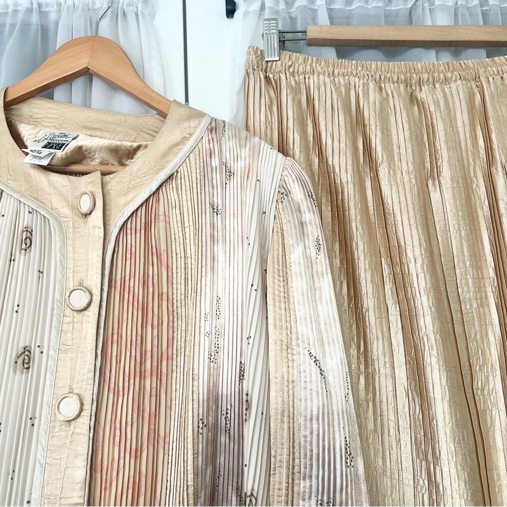 Jeanne Marc Vintage Pleated Blazer Jacket and Laser Cut Skirt Set Sz Medium - Picture 6 of 16